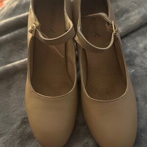 Capezio tap shoes